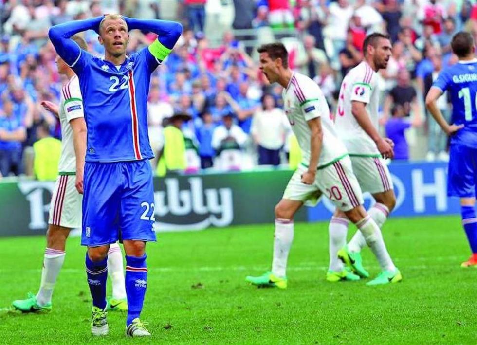 Islandia con un gol en propia puerta empata ante Hungría