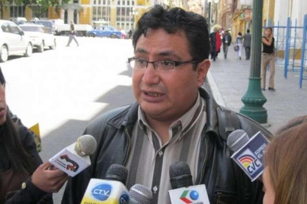 Diputado opositor vuelve tras diez meses de suspensión