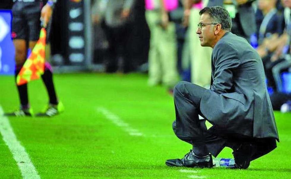 Mexicanos definirán la continuidad del DT Osorio