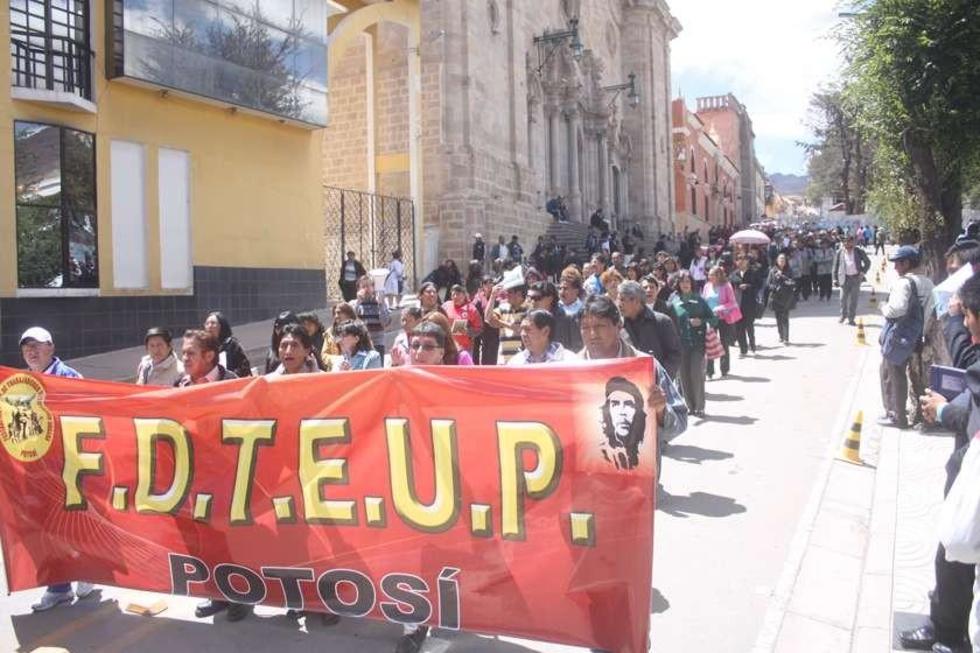 Maestros urbanos dicen sí al paro de 48 horas 