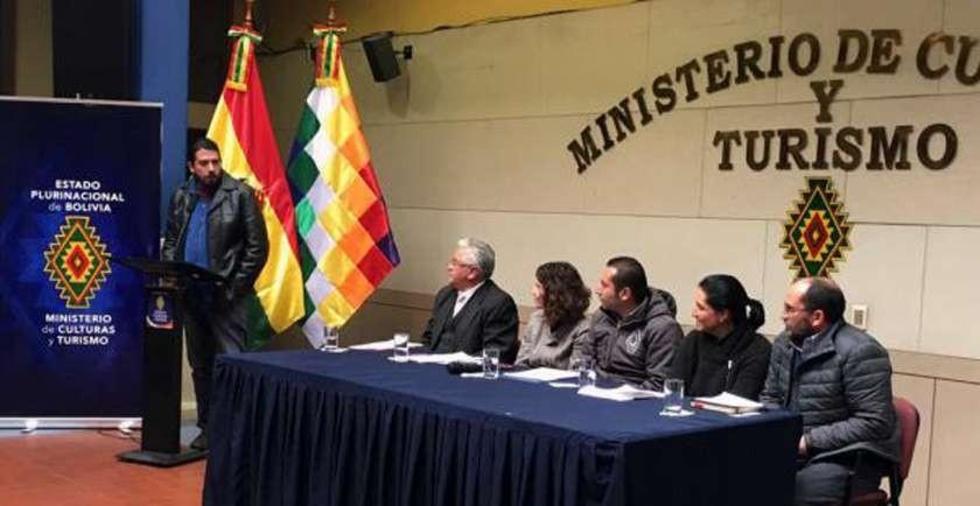 Calatayud gana el premio de novela