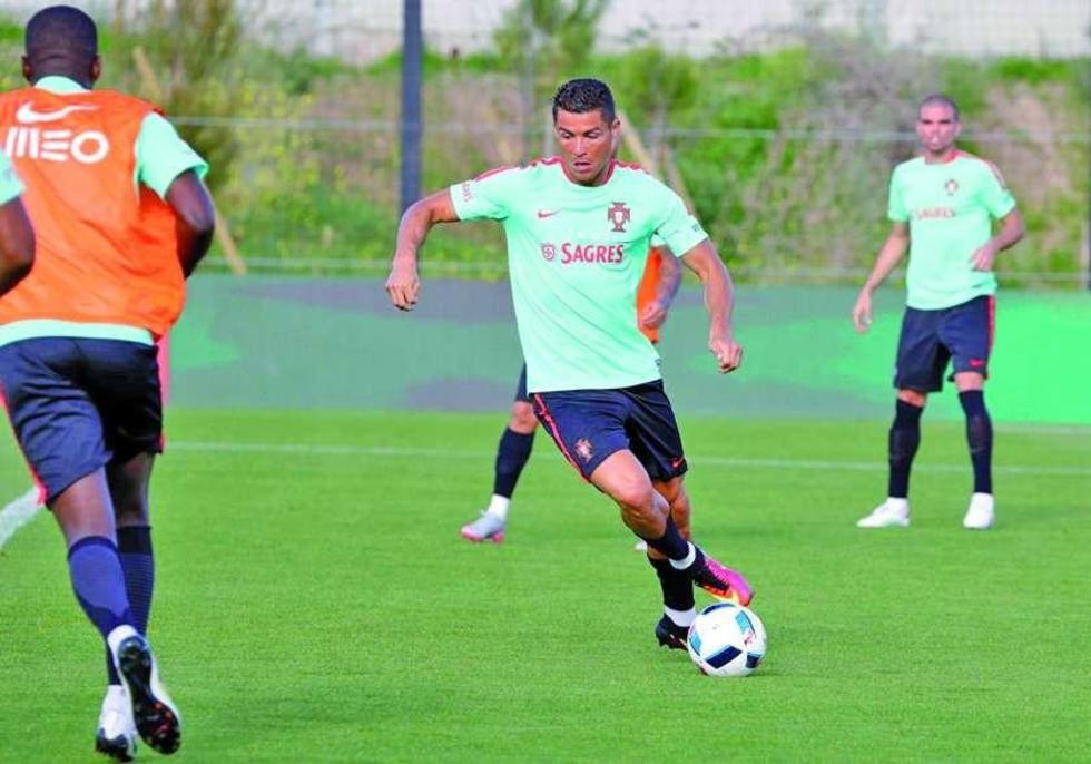Portugal y Polonia abren los cuartos