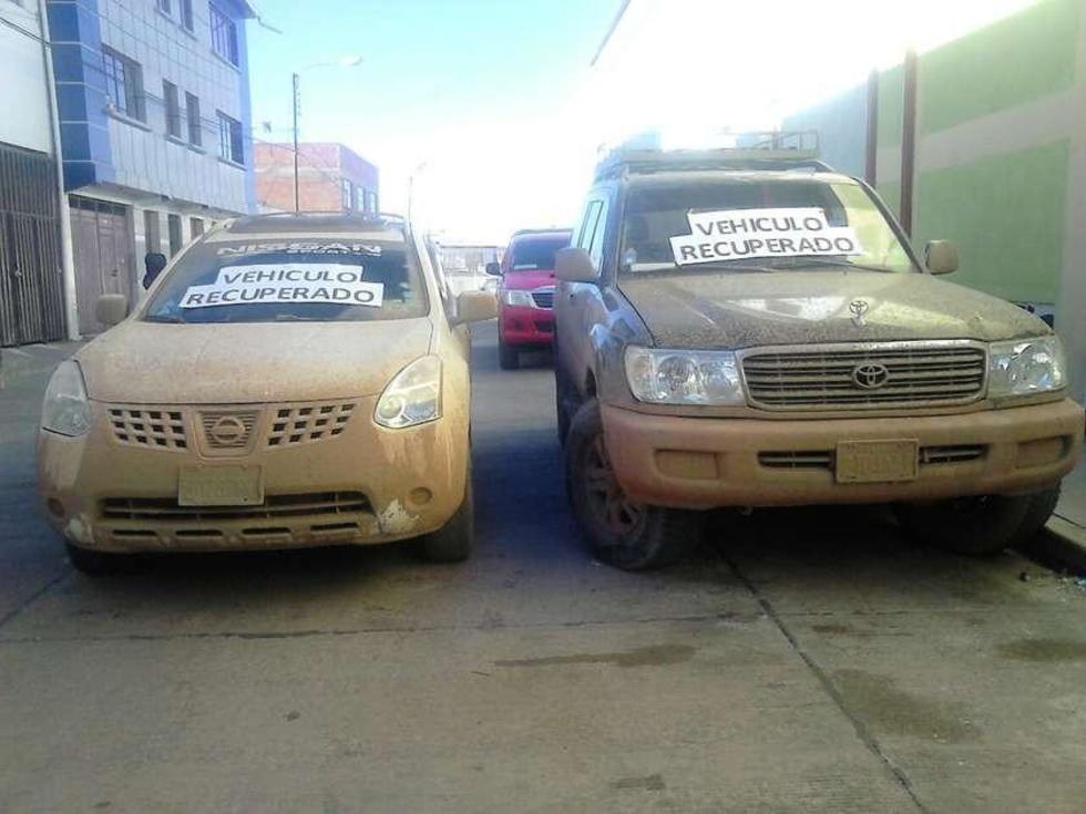 Recuperan dos autos robados a mano armada en Uyuni