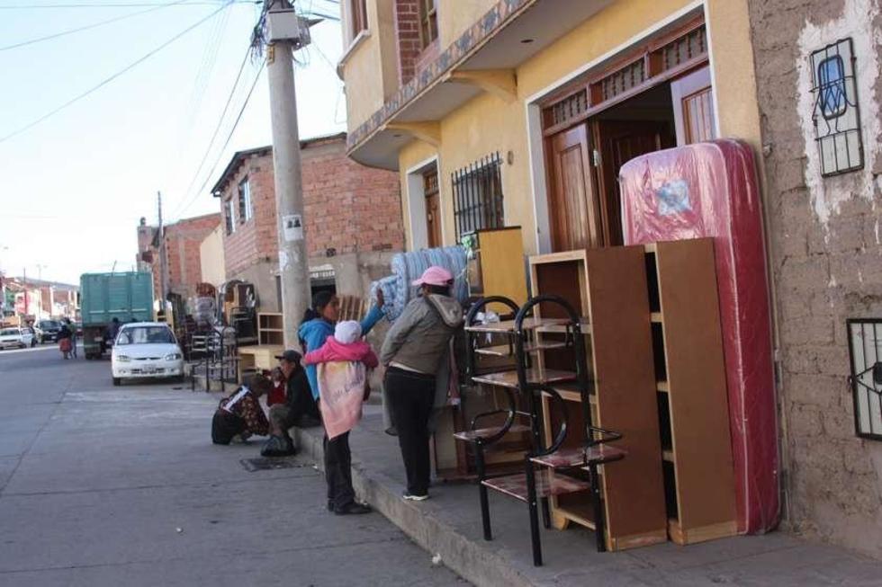 Confirman que comerciantes no utilizarán más las aceras