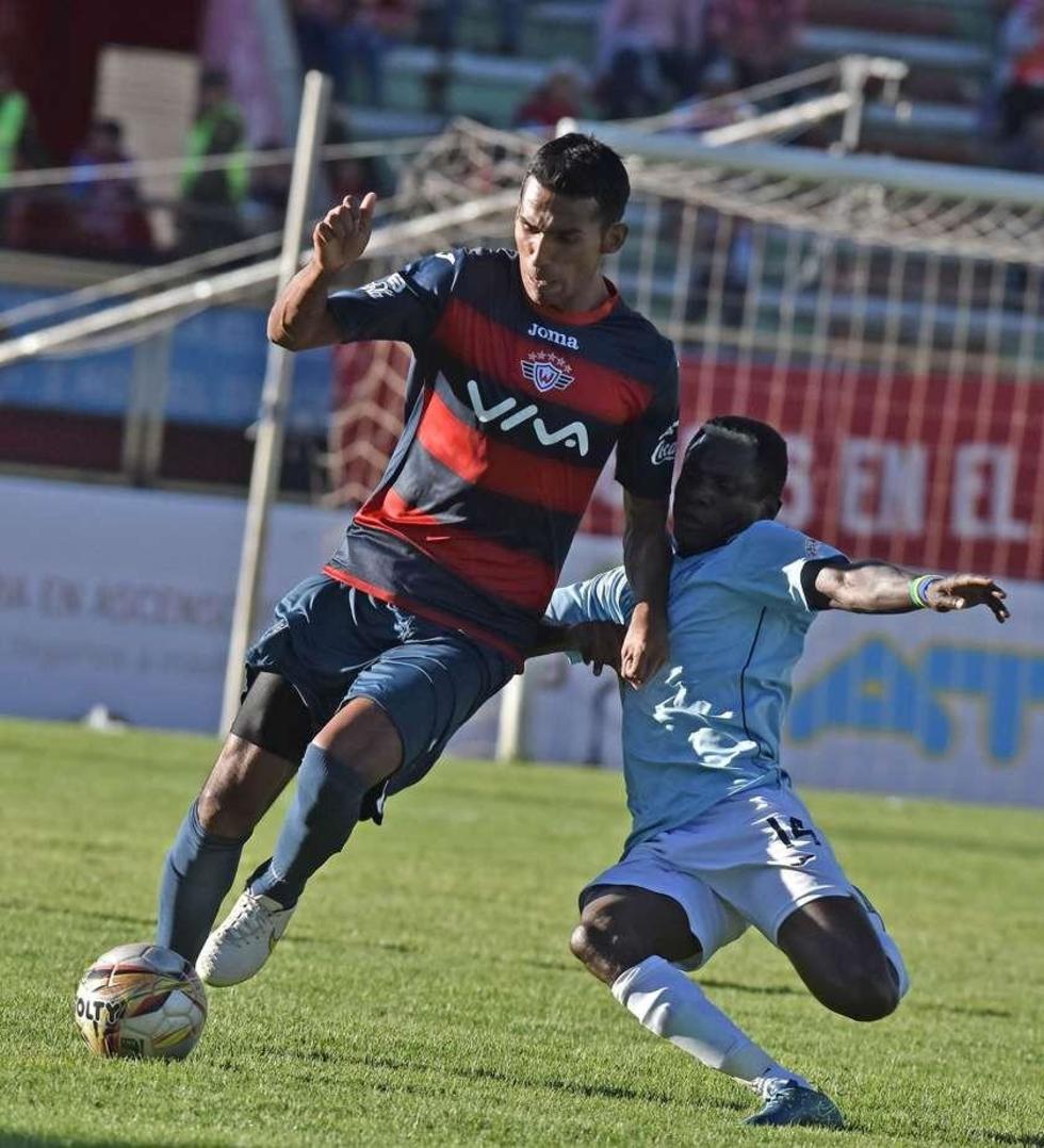 Wilster tiñe de rojo el clasico 