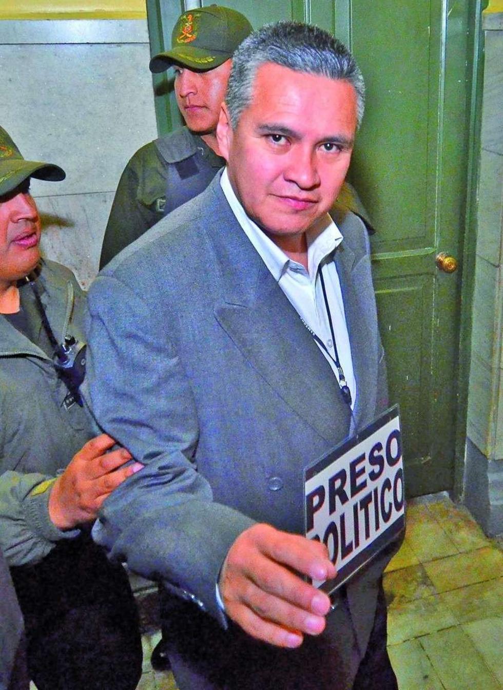 Pedirán detención domiciliaria con salida laboral para León