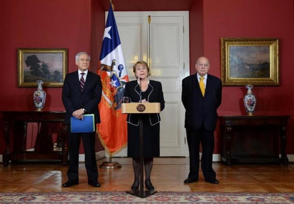Chile se adelanta al plazo y entrega contramemoria sobre el mar ante La Haya