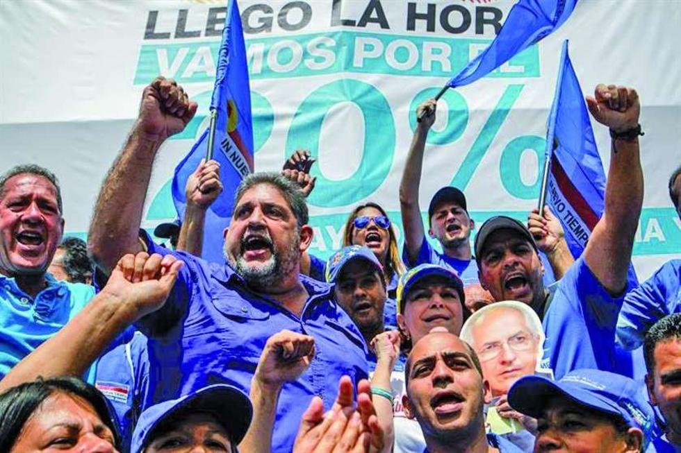 Oposición pide activar la nueva fase del revocatorio de Maduro