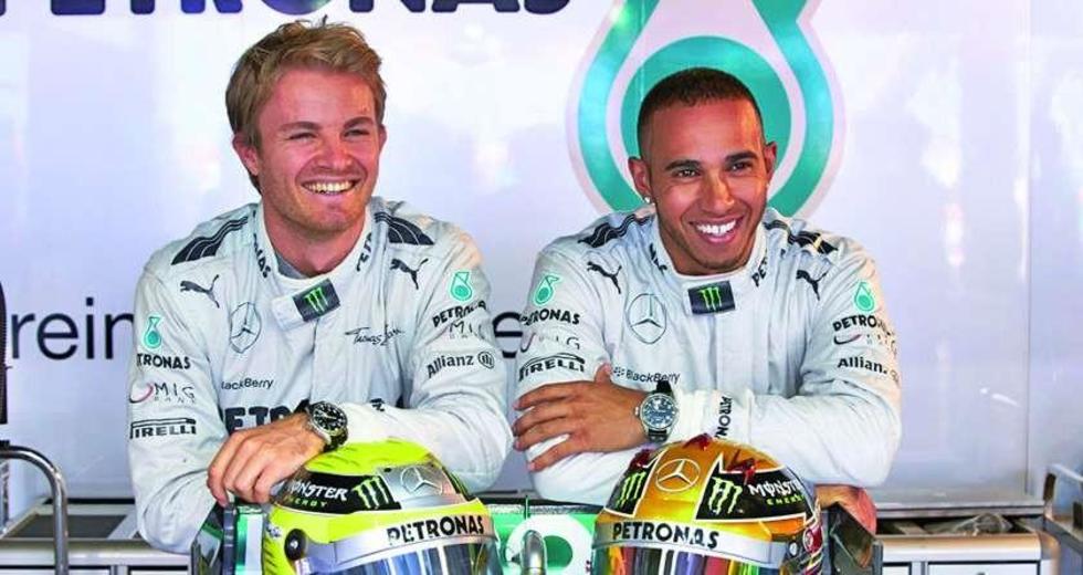 Rosberg y Hamilton trasladan su duelo a Hungría