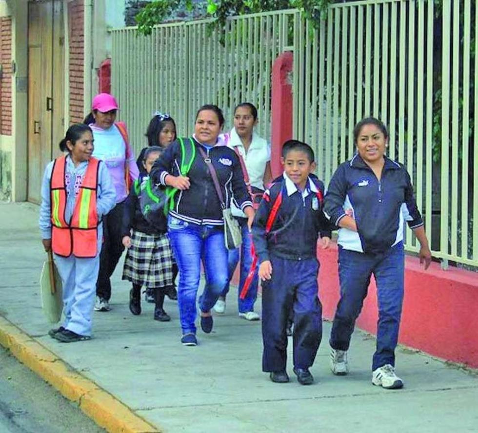 Aguilar: estudiantes de 4 Departamentos retornan a clases desde hoy lunes