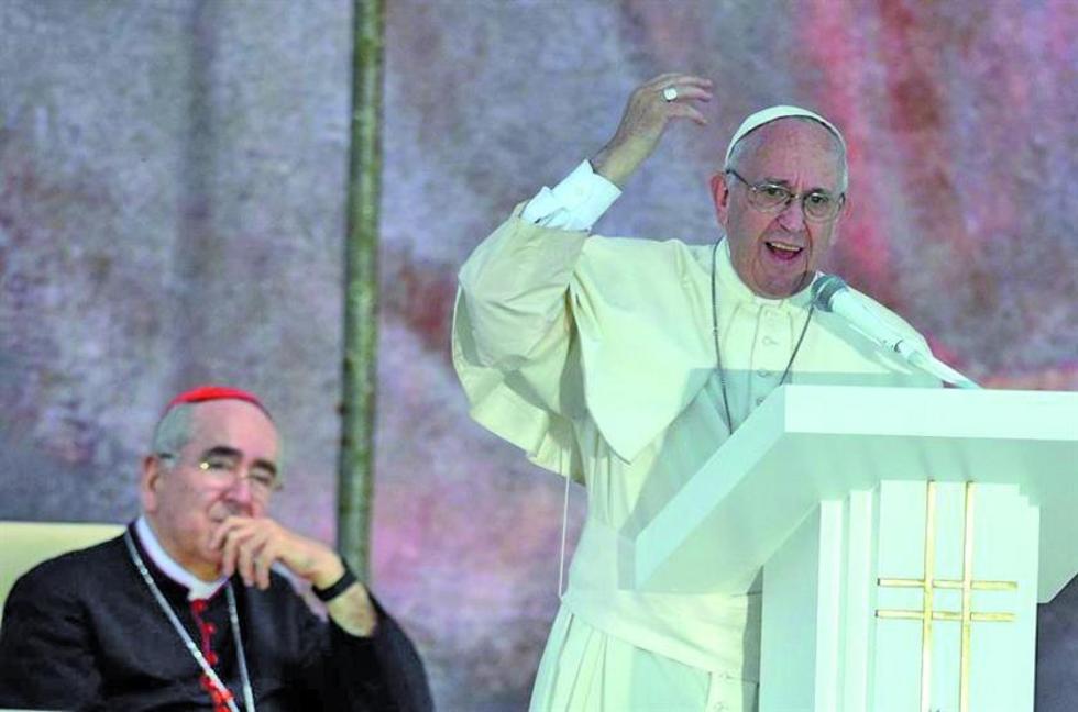 El Papa reza para convertir a los terroristas en su visita a Polonia
