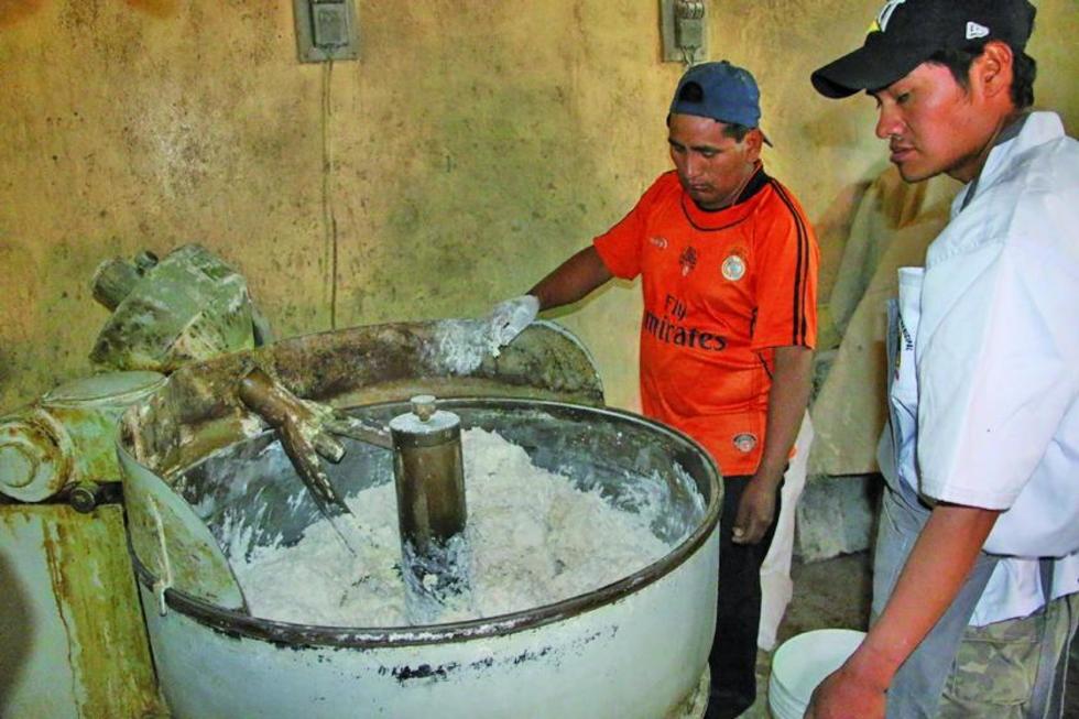 Demandan a dirigentes de los panificadores por alza de precio