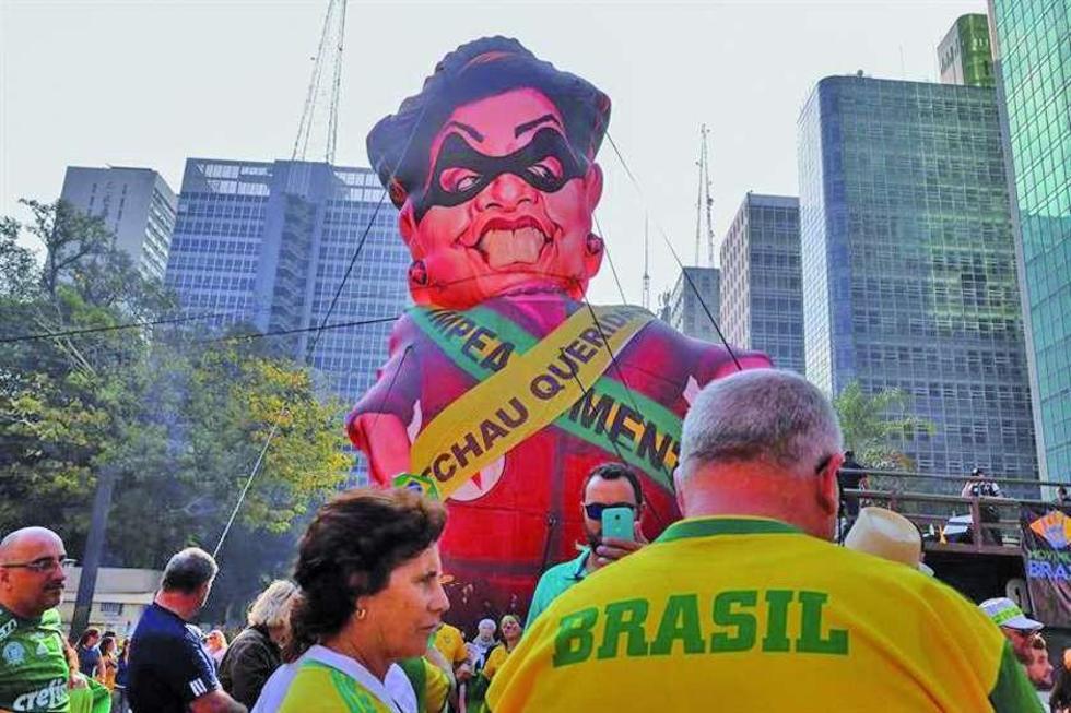 Tensión política crece en Brasil con el inicio del juicio a Rousseff