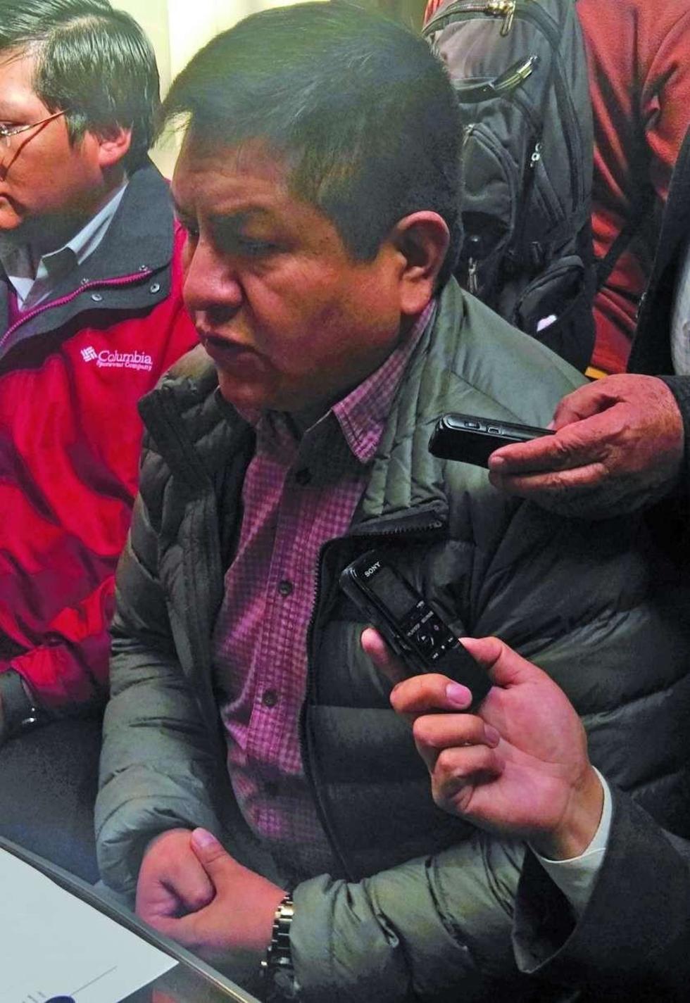 Huayta afirma que empresas grandes facturan en Potosí
