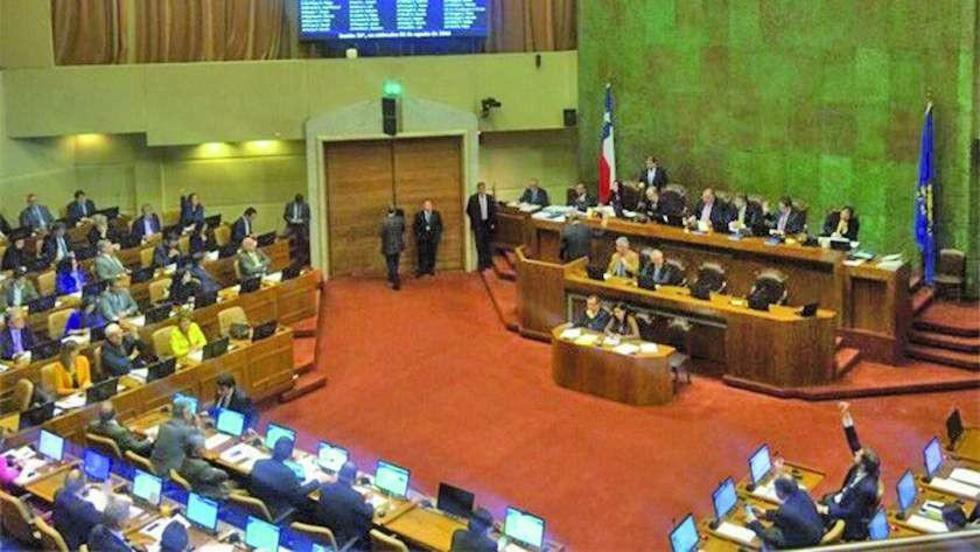 Observan rencor del Gobierno de Chile por exigencia de visas