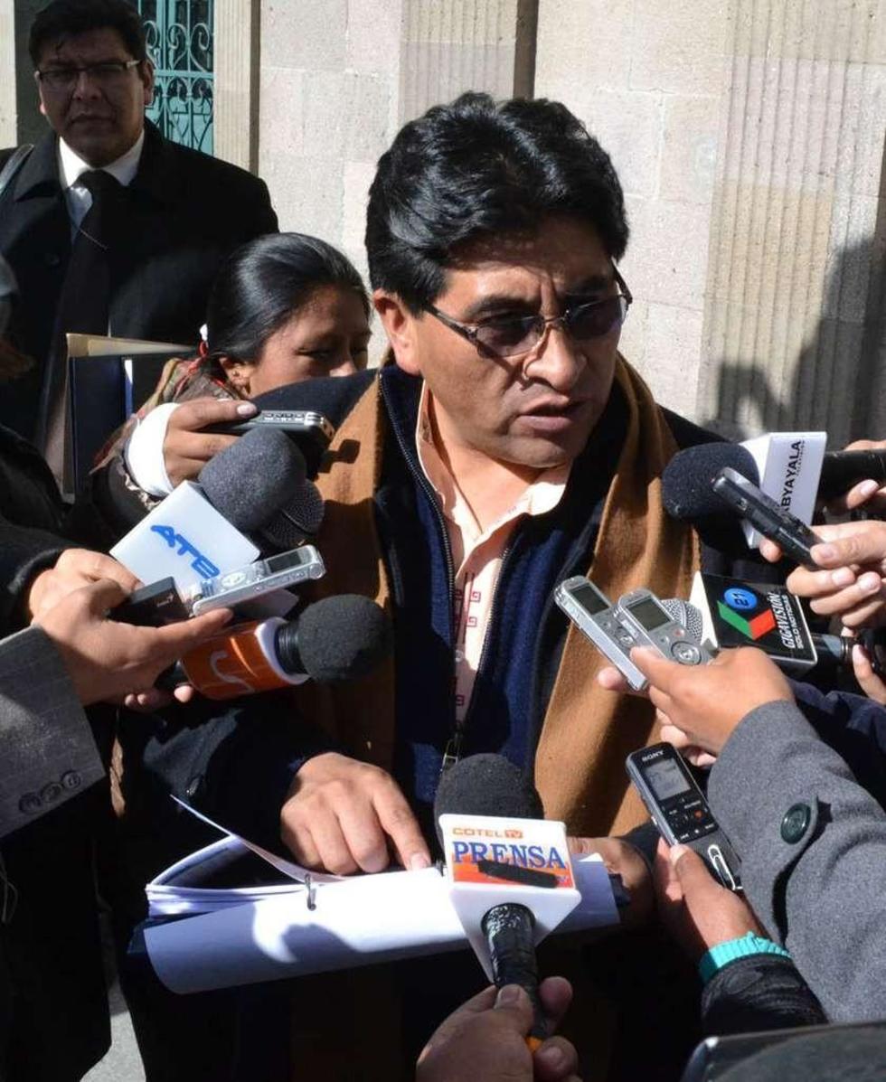 Dercretan arancel cero para importar maíz y trigo