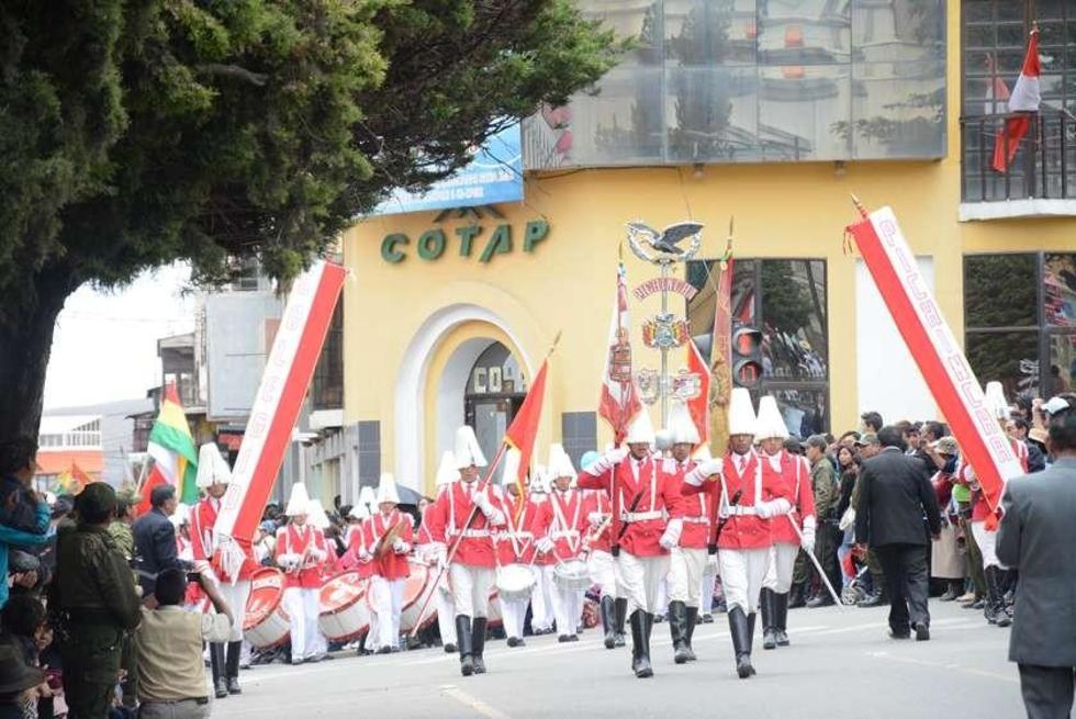 El desfile escolar patrio contará con 42 unidades educativas esta jornada