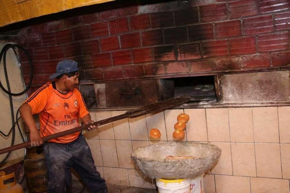 Vecinos se movilizan contra el incremento del precio del pan