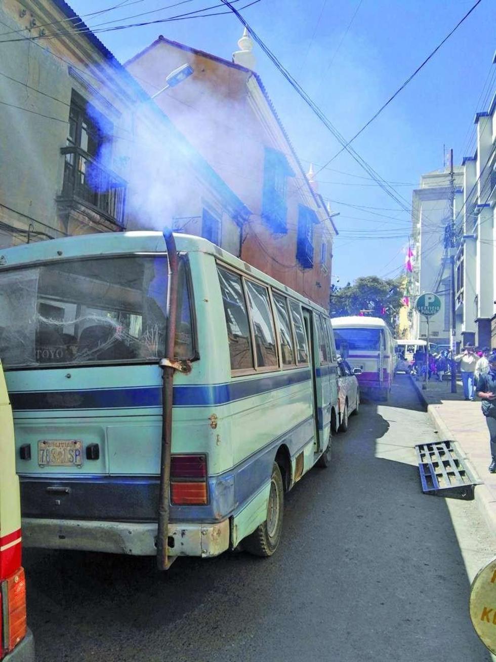 Los vecinos demandan detener el deterioro ambiental por gases 