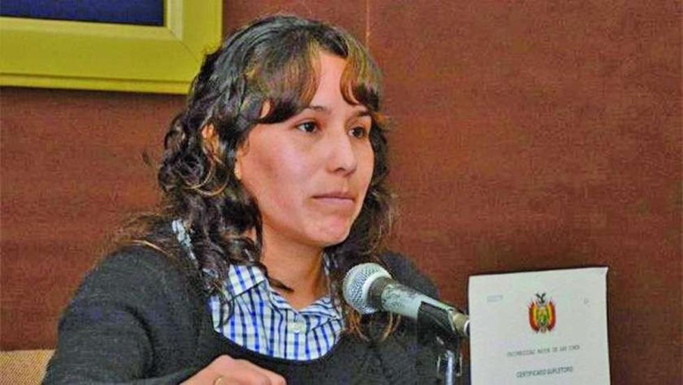 Directora de Sedes denuncia falsificación de firma y sellos