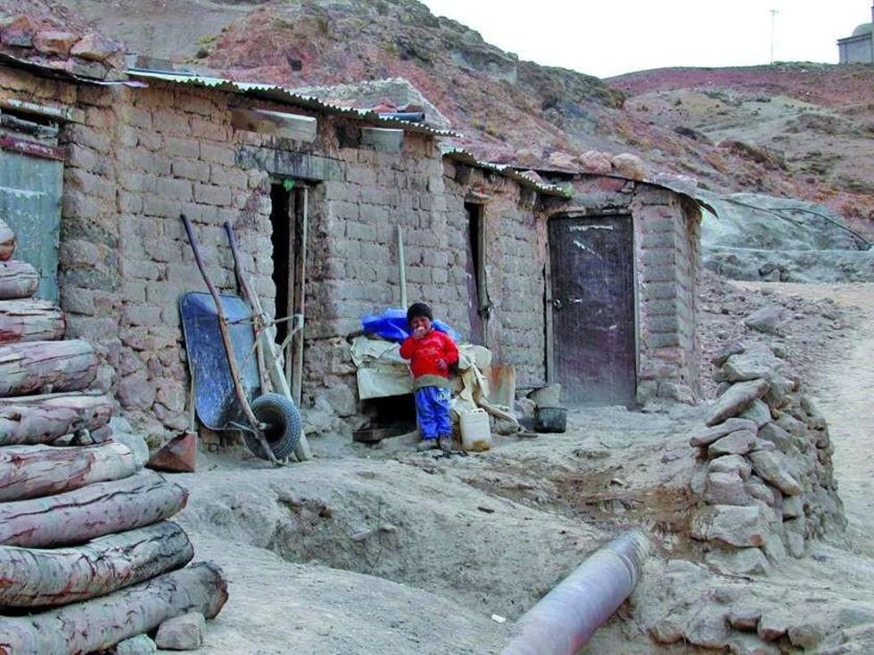 En 9 años salieron de la extrema pobreza 2 millones de bolivianos