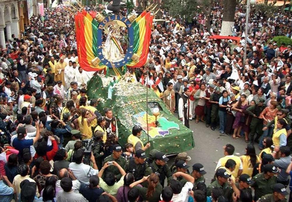 Hay dos fallecidos y 108 arrestos en la festividad de la virgen de Urkupiña