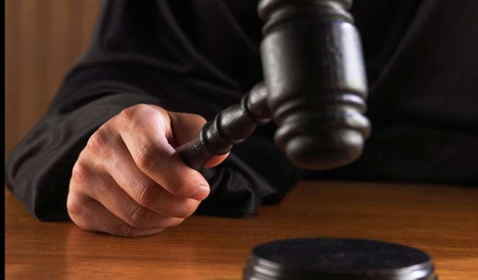 Sentencian a cinco años de prisión para exaduanero por soborno