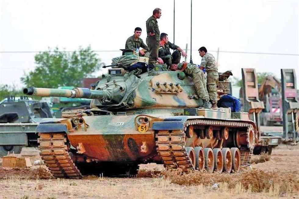 Turquía invade Siria para expulsar al grupo radical Estado Islámico