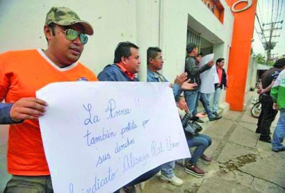 Piden no renovar licencia de la Red Uno 
