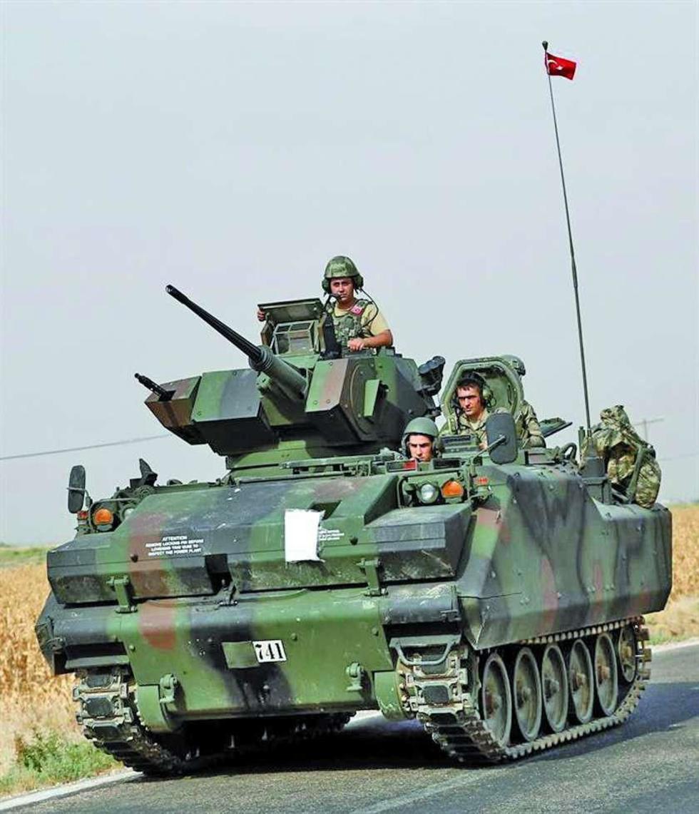 La intervención turca avanza en Siria tras atacar milicias kurdas