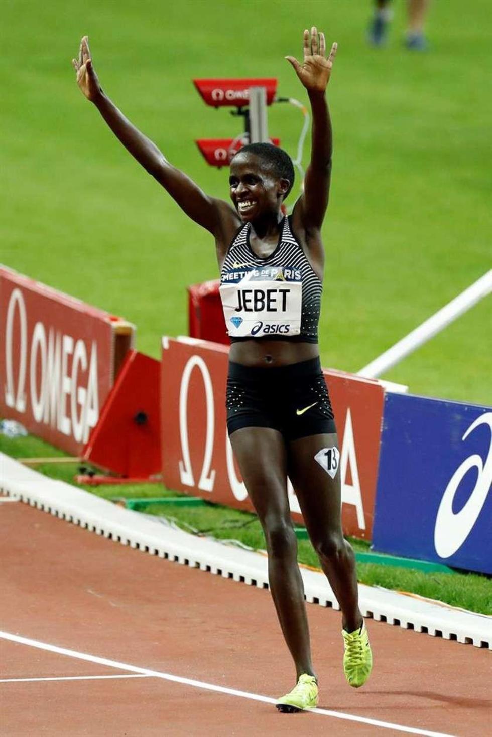 Jebet bate el récord mundial de obstáculos