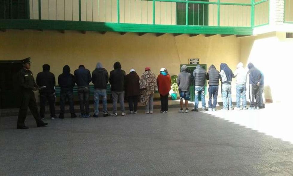 Casi medio centenar de personas con antecedentes policiales son arrestadas