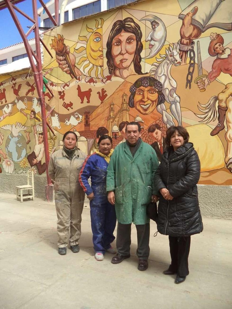 Terminan de pintar el mural  en el José Alonso de Ibáñez