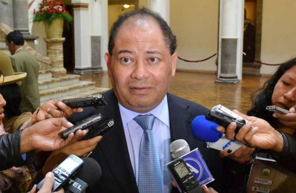 Ministro Romero afirma que el secreto de fuente pasa a "segundo plano" 