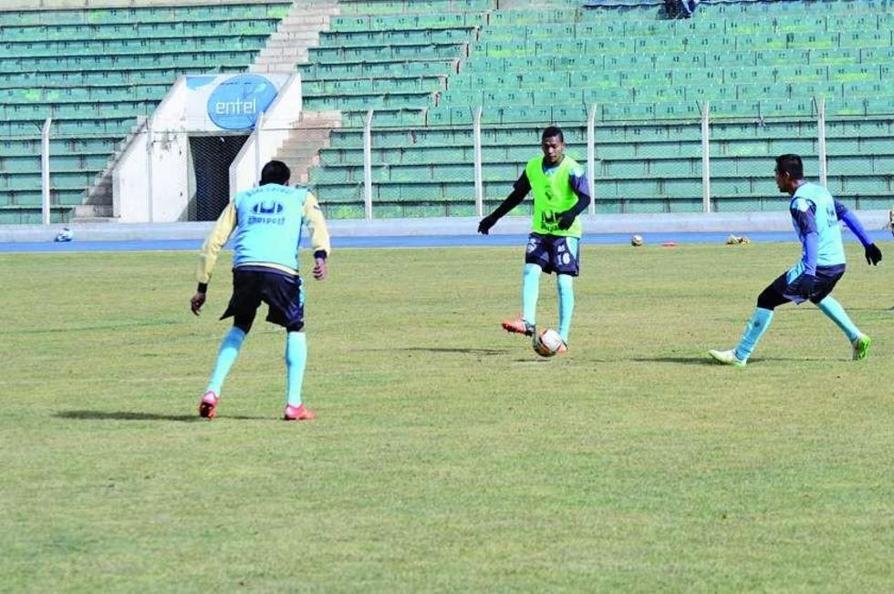 Real busca su segunda victoria a costa de Bolívar