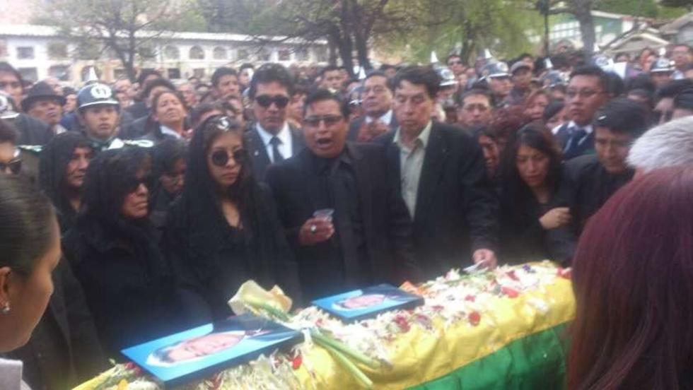 Familia de illanes pide respetar la imagen del exviceministro