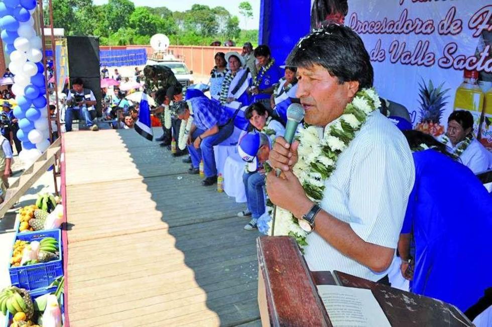 Morales ataca el consumo de Viva y de la Coca Cola 