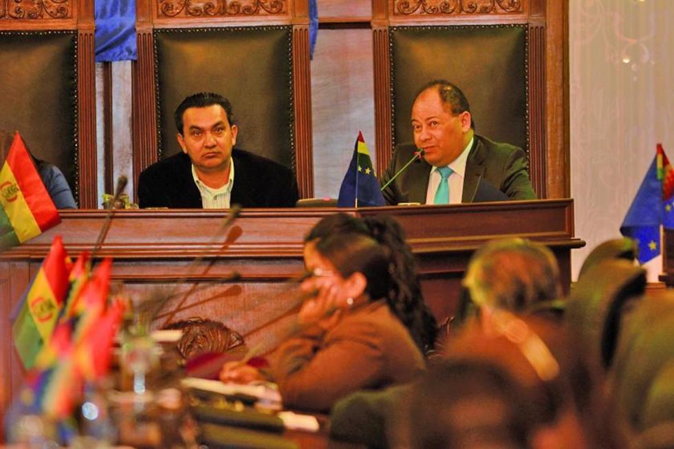 Romero: solo funciona  el 36 % de los vehículos de la Policía Boliviana