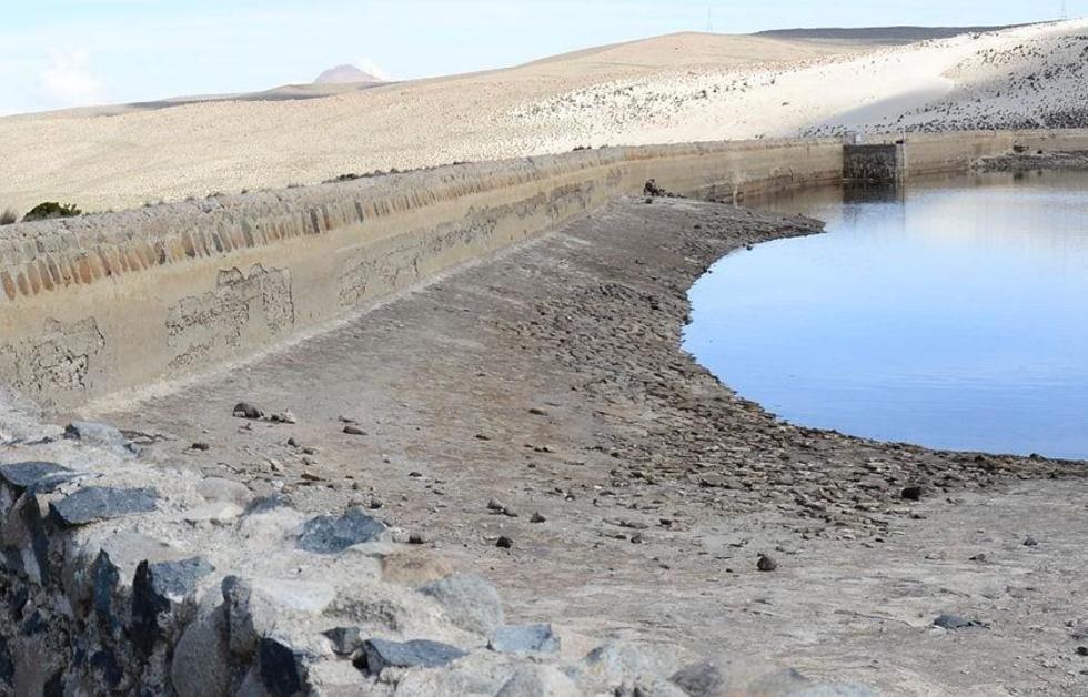 Aapos reduce a 90 litros por segundo la distribución del agua potable