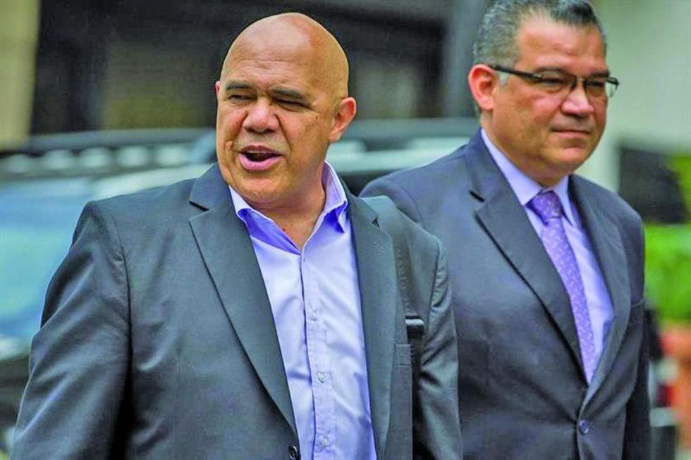 Oposición venezolana pide formalmente la mediación del Vacticano 