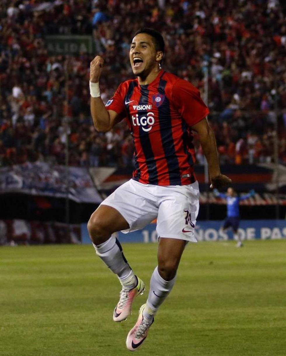 Cerro Porteño golea y clasifica a cuartos