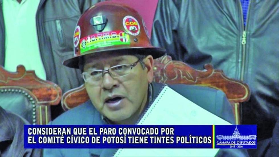 Los diputados anuncian la realización de un congreso