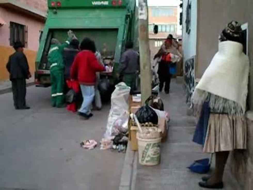La EMAP limpió las calles del Distrito 8