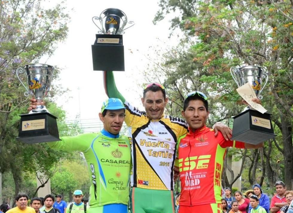 Javier Arando sube al podio en la prueba internacional de la Vuelta a Tarija 