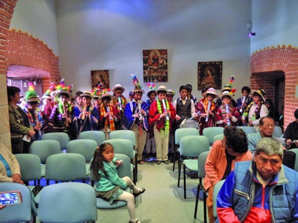 Estudiantes del Nogales presentan su primer disco “Bailando tarqueada”