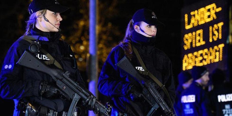 Detienen a tres durante operativo
