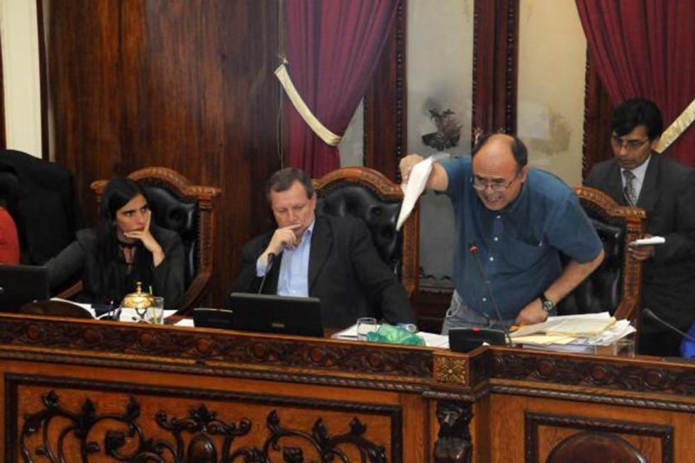 Afirman que el 30 % de aviones militares no tiene documentación