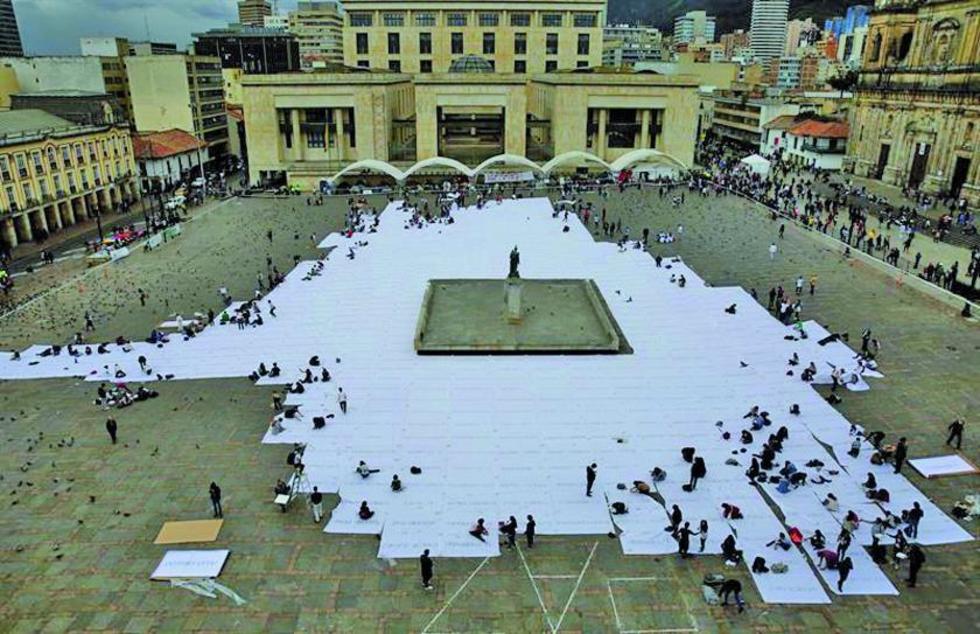 Colombia avanza a la paz total en diálogos con ELN y opositores 