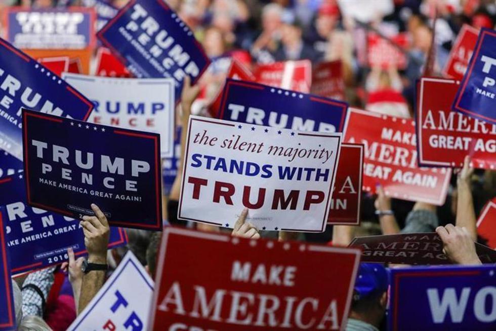 Trump insinúa que Clinton se drogó para el último debate