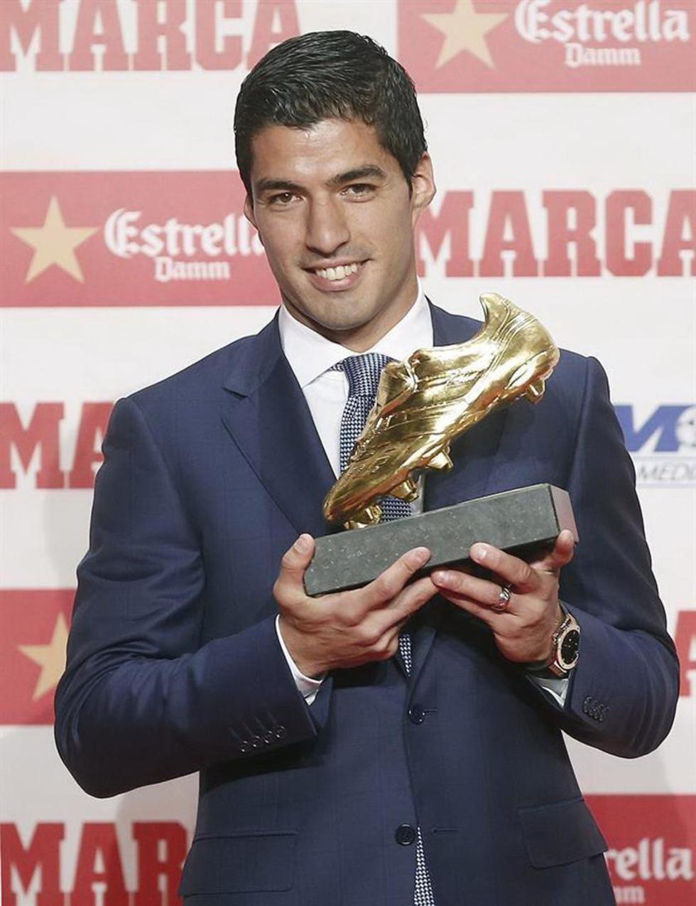 Suárez recibe su segunda Bota de Oro 